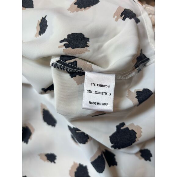 Amazon NWT S Cooler Days Cheetah Print Bubble Sleeve Top - Ivory - Picture 8 of 8